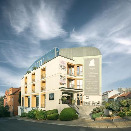 Hotel Troja Prague Exterior photo